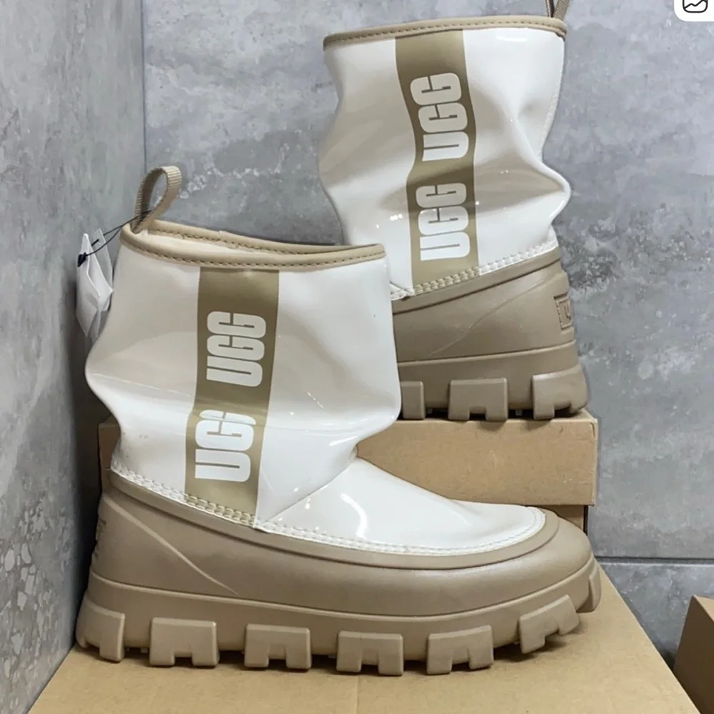 UGG Women's Cream and Tan Winter Boots - Picture 3 of 5
